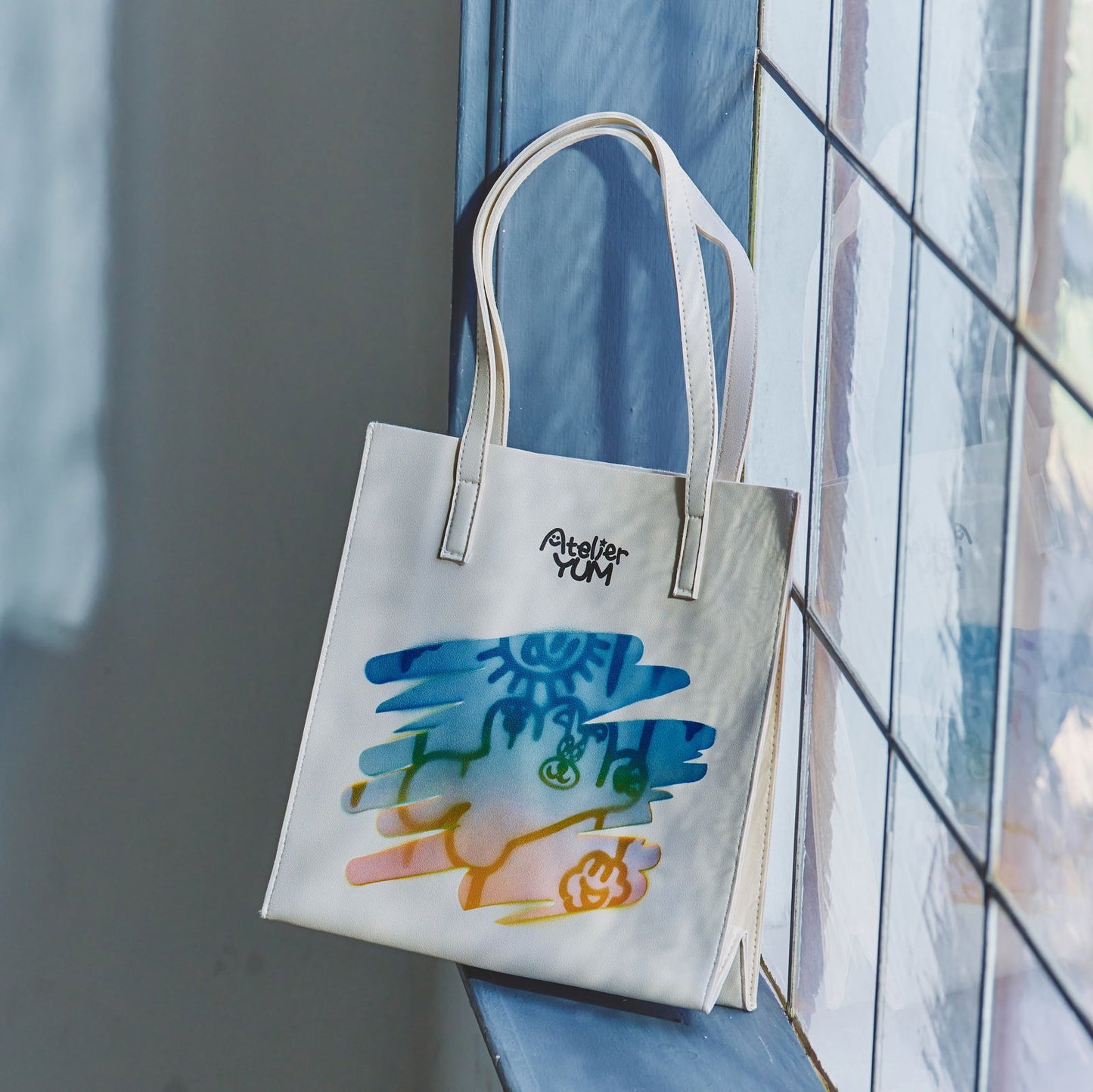 Stencil Spray Art PVC Leather Tote Bag - Ivory  #tag1# #tag2# #tag3# #tag4#